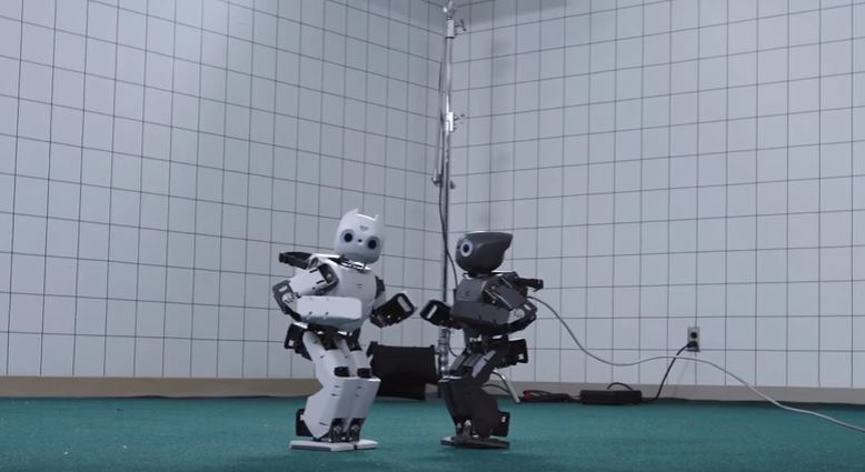 Mnet 79436 Wired Robots