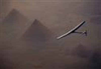 Mnet 82601 Aptopix Mideast Egypt Solar Plane Ap Tn