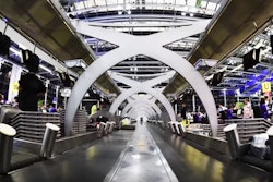 Mnet 83551 Airport Baggage