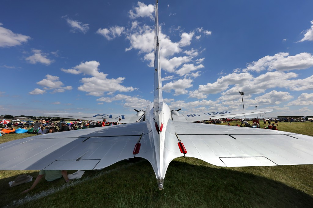 A vintage Pan American Airways DC-3 parked near the runway. (Photo: GE Reports)