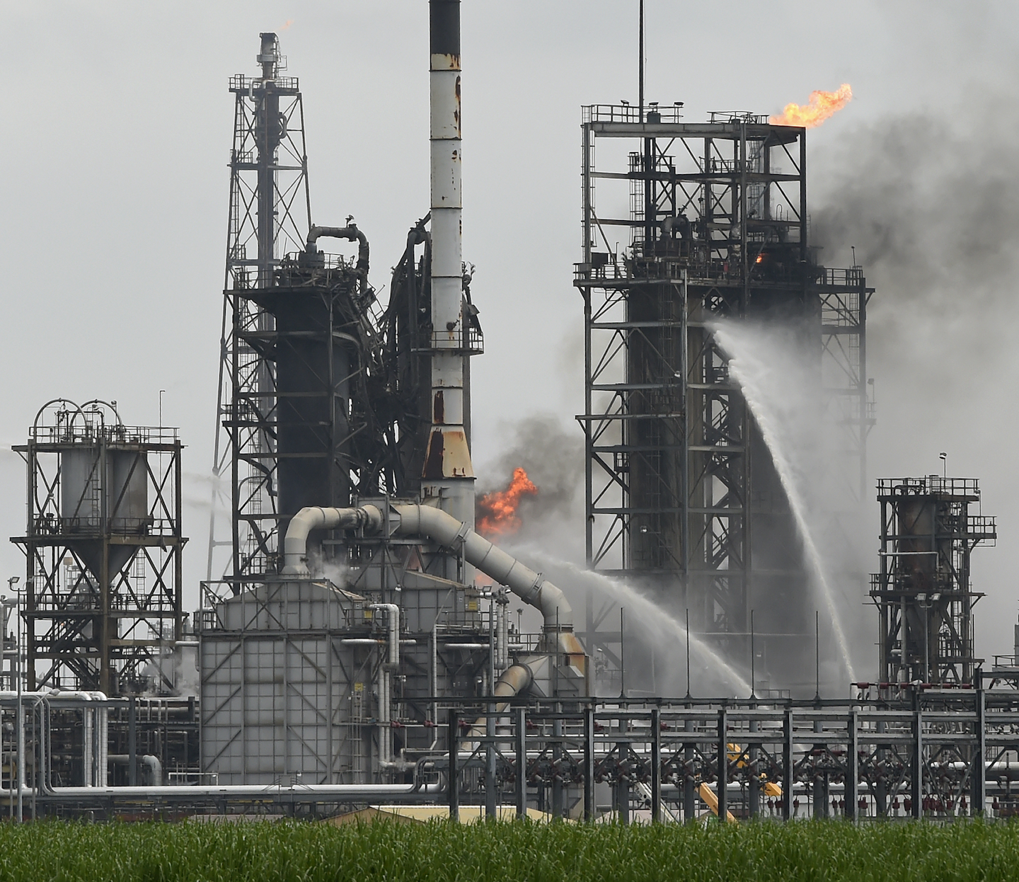 Firefighters Extinguish Blaze At Louisiana Refinery