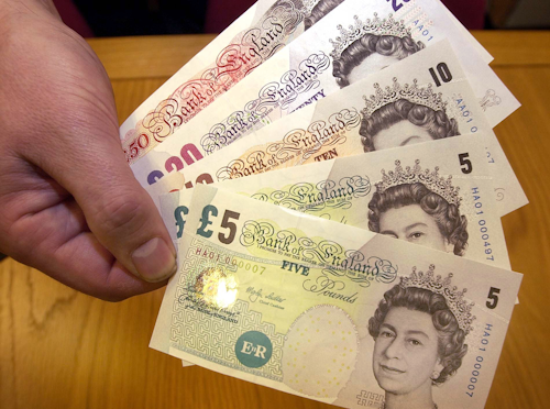 Mnet 173358 Britain Economy Croy