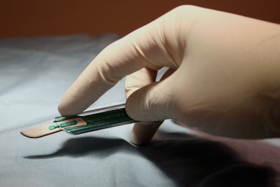 Mnet 124408 Scalpel