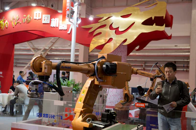 Mnet 192372 China Robots Minn 2