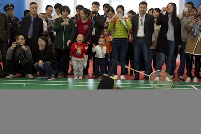 Mnet 192376 China World Robot Con Minn