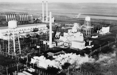 Mnet 124842 B Reactor At Hanford Nuclear Site