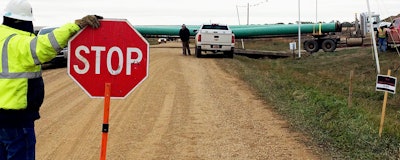 Mnet 124884 Dakota Access Pipeline Ap