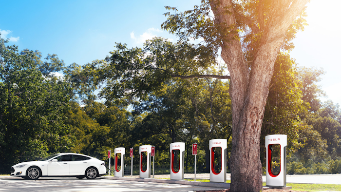 Mnet 98506 Tesla Chargers Large