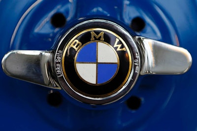 Mnet 101771 Bmw Emblem Ap Large