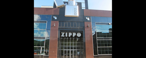 Mnet 174567 Zippo Building In Bradford