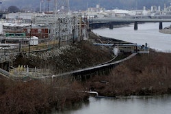 Mnet 125393 Chemical Plant Steve Helber Ap