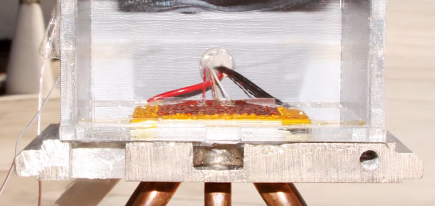 Mnet 106341 Device Captures Water From Air
