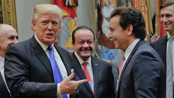 Mnet 107421 Ford Ceo Trump Ap Large