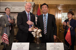 Mnet 174899 Governor Asa Hutchinson