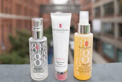 Mnet 108444 Revlon Photo