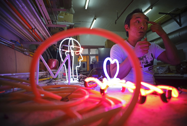 Wu Chi-kai, one of about half a dozen active neon sign masters left in Hong Kong (AP photo)