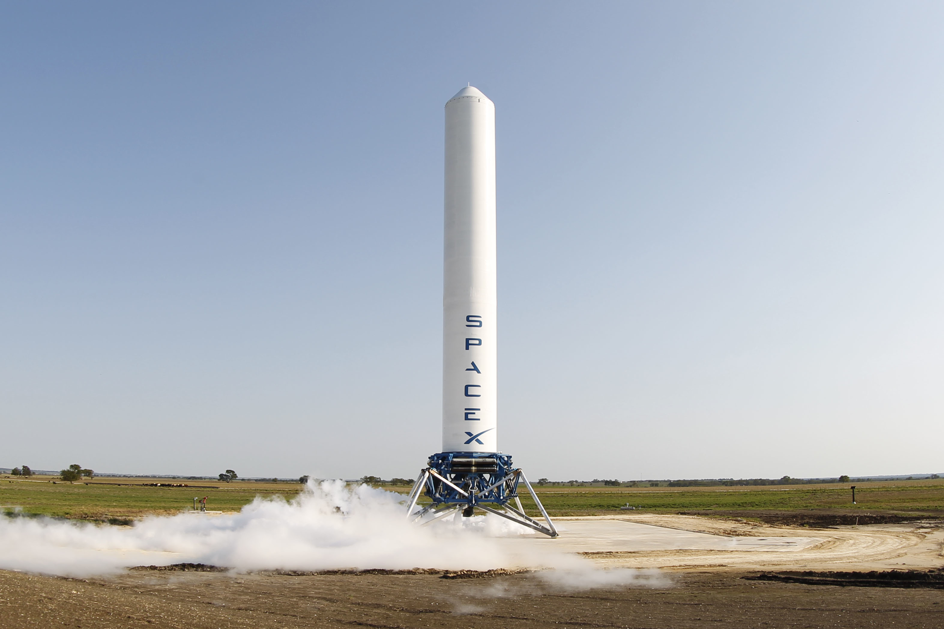 Mnet 109312 Spacex Reusable Rocket Large