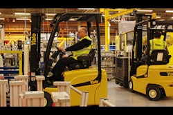 Mnet 176151 Yale Inside Hero Vf Vt