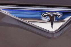 Mnet 194283 Tesla Ap