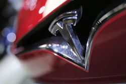 Mnet 109858 Tesla Ap