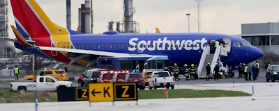 Mnet 110611 Southwest Engine Failure Ap 1