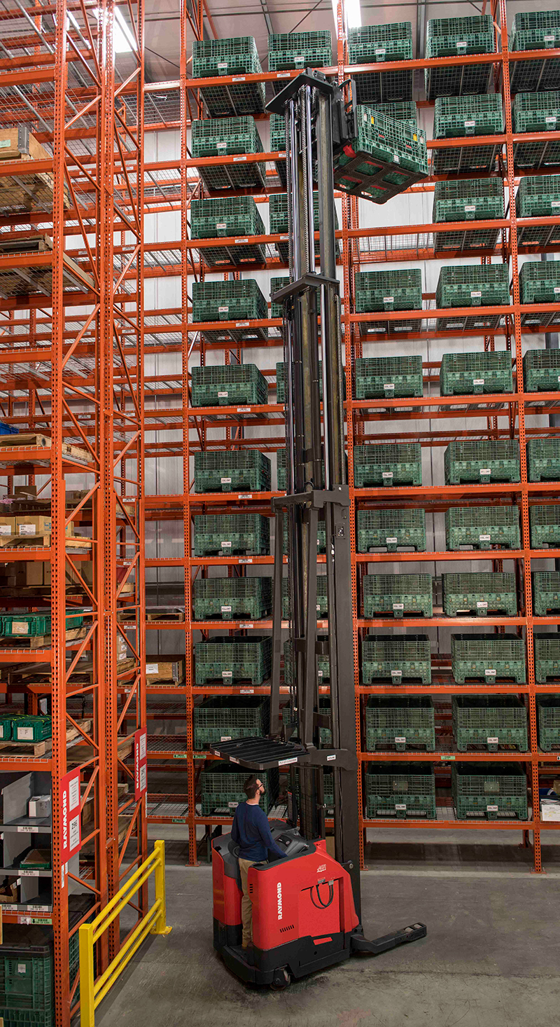 Mnet 176566 Raymond High Capacity Reach Truck