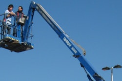 Mnet 176797 Aerial Lift