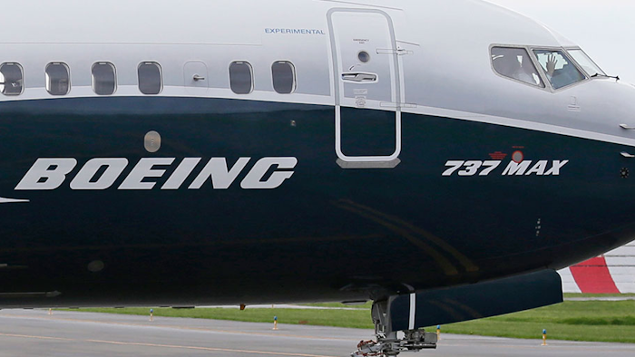 Mnet 194949 Boeing Embraer Ap