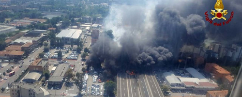 Mnet 177285 Explosion Vigili Del Fuoco Via Ap
