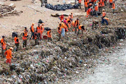 Mnet 177366 Garbage Erika Santelices Afp
