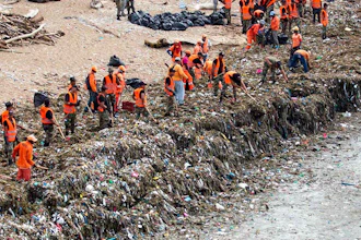 Mnet 177366 Garbage Erika Santelices Afp