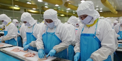 Cargill Meats Thailand has a fully integrated and fully controlled supply chain — from its agricultural operations to the primary processing of its poultry.