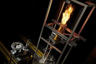 Team SOLIDs system, burning iron powder. (Bart van Overbeeke)