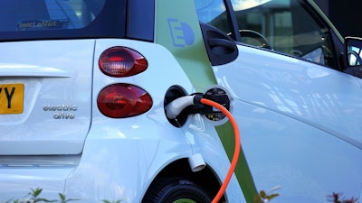 Mnet 207506 Electric Car Unsplash