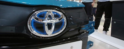 Mnet 211472 Toyota
