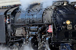 Mnet 211712 Train Featured