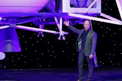 Mnet 211724 Moon Bezos