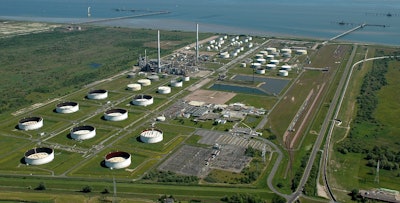 An Ineos facility in Wilhelmshaven, Germany. Image credit: Martina Nolte via Creative Commons