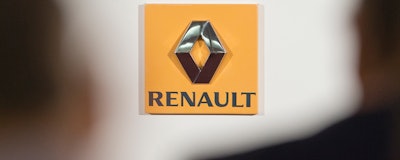 Mnet 213635 Renault Hero Image