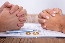 Divorce I S Tock