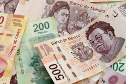 Pesos Istock