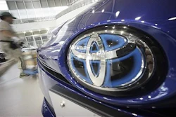 Toyota Hood Ap