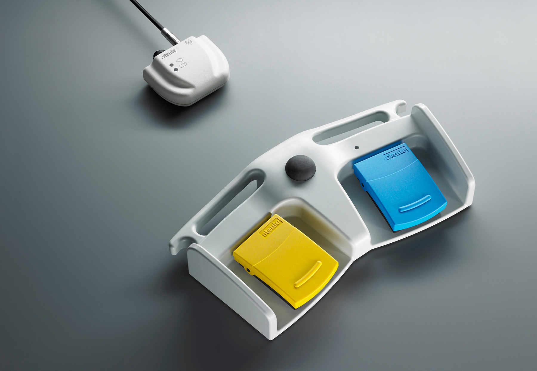 Steute Meditech's wireless foot switches for medical applications.
