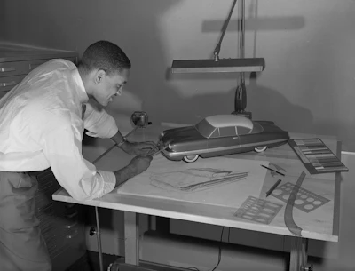 McKinley Thompson Jr., a Ford designer who helped pen the first-generation Bronco, was the first African American designer hired at Ford Motor Company after graduating from ArtCenter College of Design in Pasadena, California with a degree in transportation design in 1956.