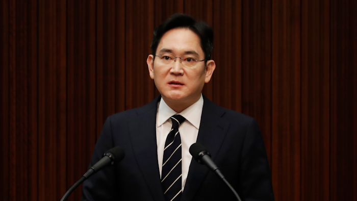 Samsung Electronics Vice Chairman Lee Jae-yong speaks during a news conference.