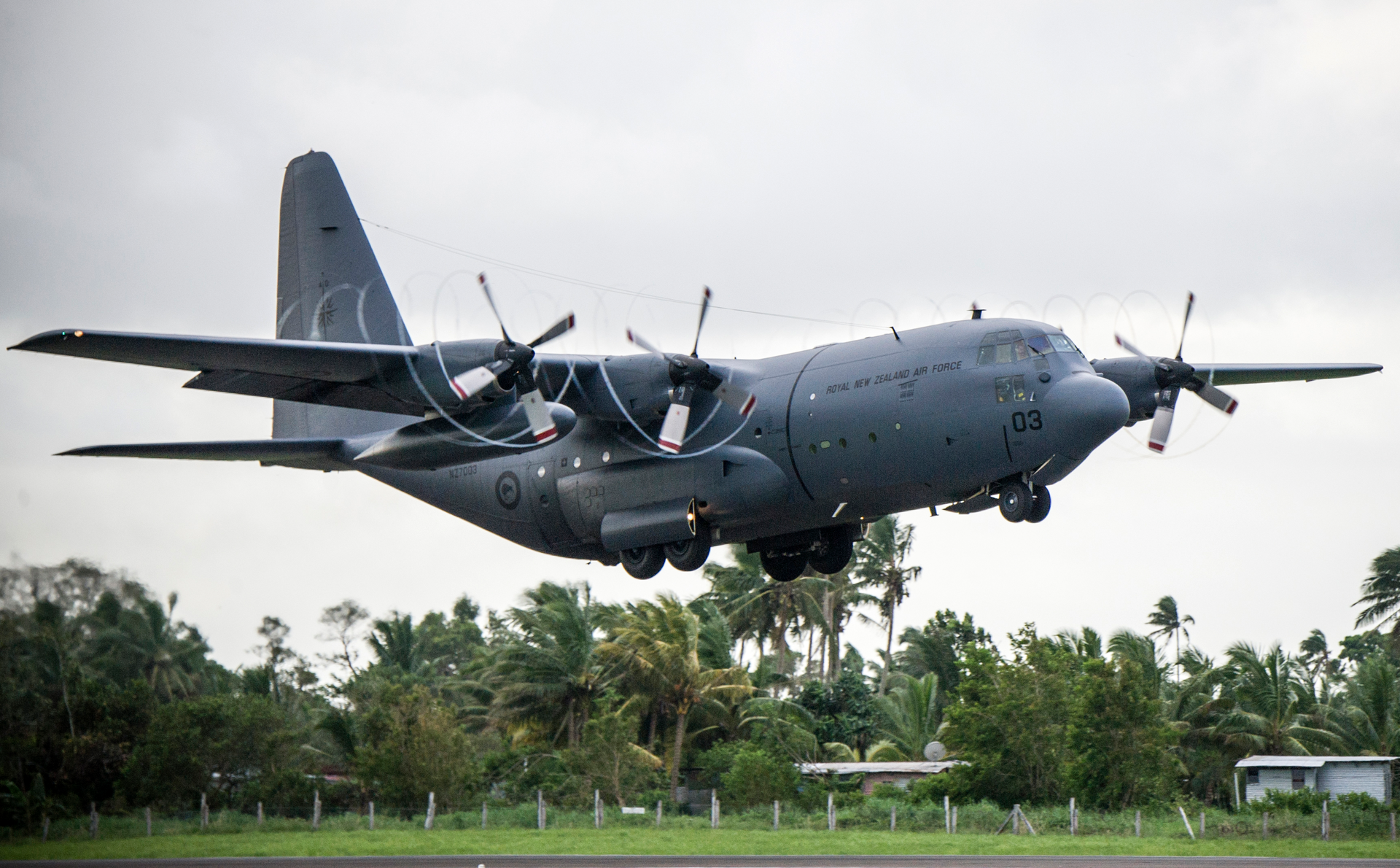 rnzaf c 130