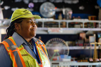 Patrice Jetter, a furloughed school crossing guard.