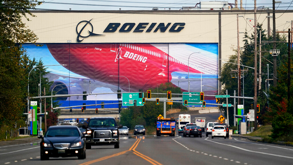 Boeing chooses South Carolina in Seattle for 787 production