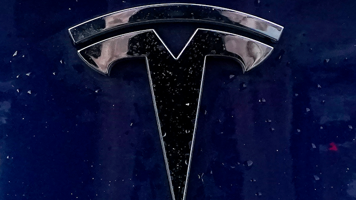 Tesla Ap21112677673507