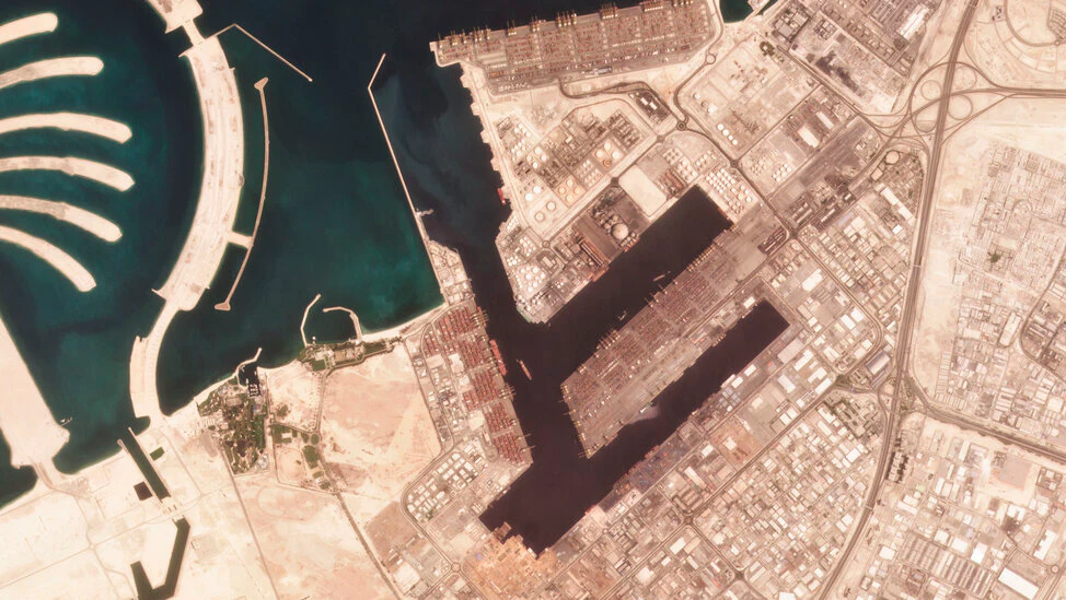 Fiery Explosion Erupts on Ship at Major Global Port - Vimarsana News